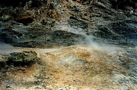 Wo die Luft brennt: Die Phlegräischen Felder – Vulkangebiet bei Neapel