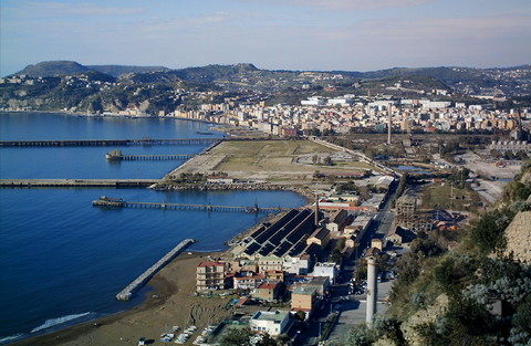 Ehemaliges Industiegelände von Bagnoli, Neapel (© Francesca - Portanapoli.com)