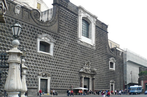 Die Kirche Gesù Nuovo in Neapel: Geheimnisvolles Pentagramm