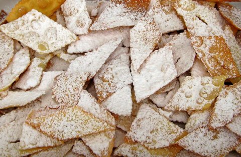 Chiacchiere, ein neapolitanisches Karnevalsgebäck – das Rezept!