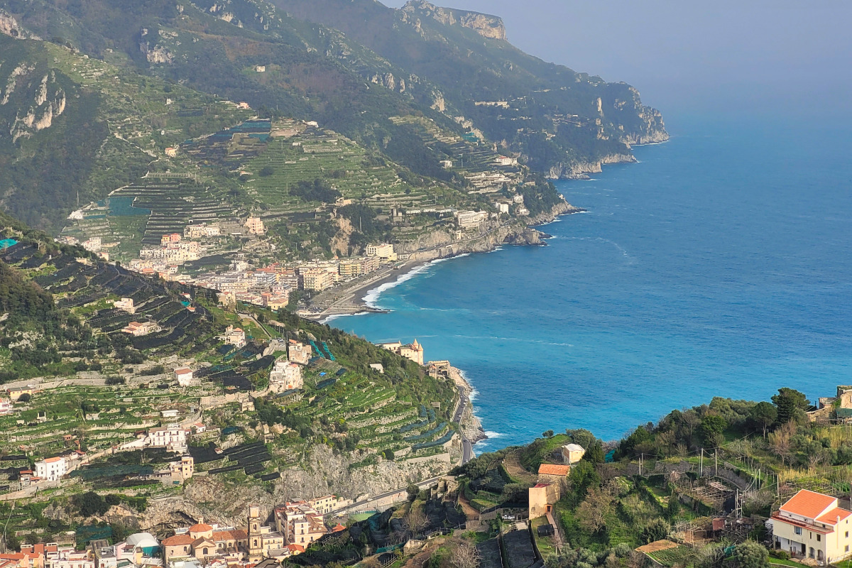 Amalfitana mit Maiori (@portanapoli.com)