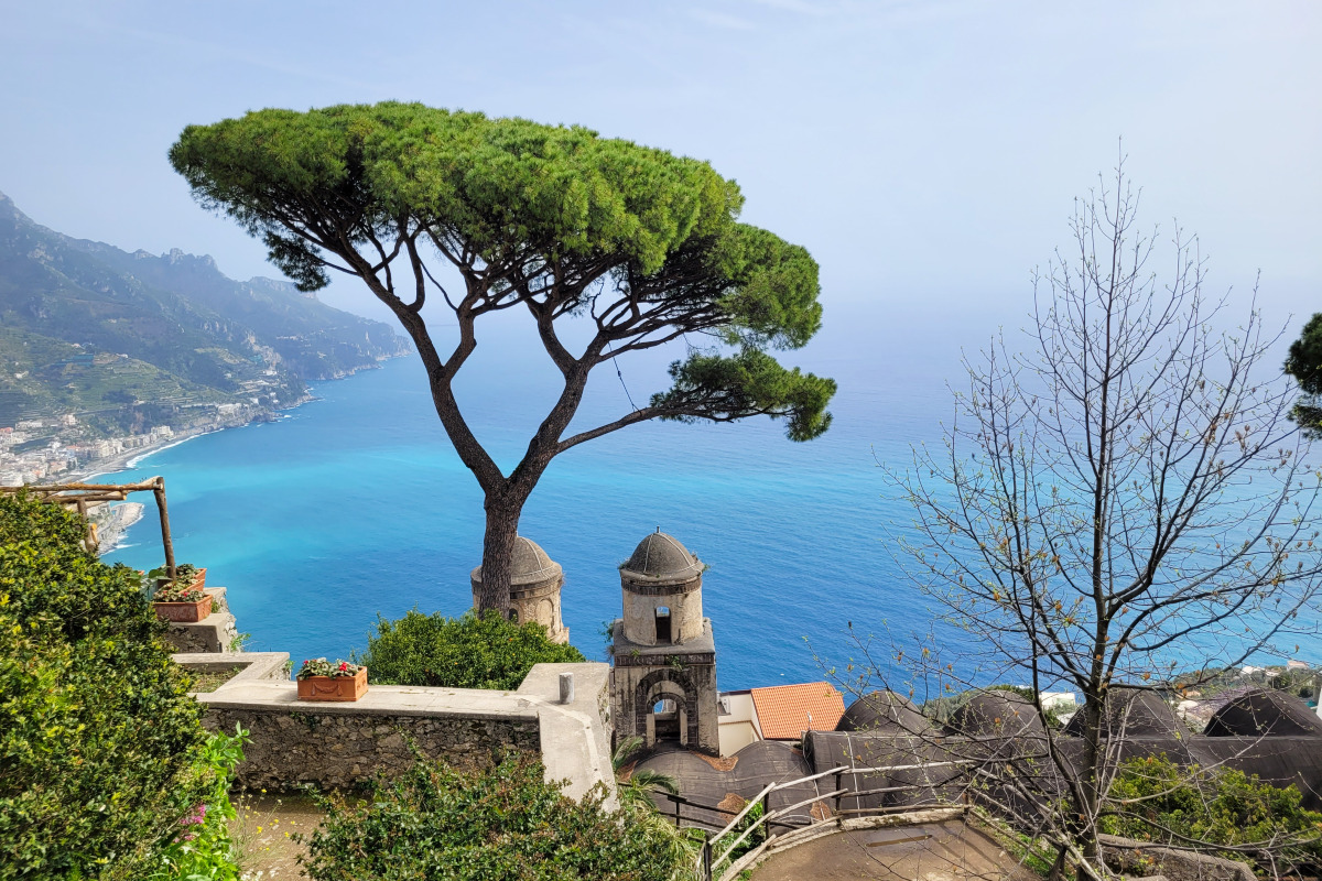 Ravello, Villa Rufolo (@portanapoli.com)
